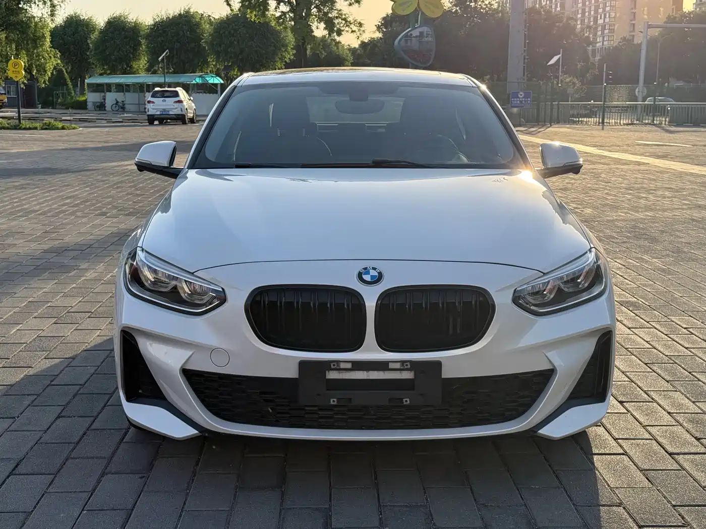 BMW 1 Series 2020 Model 120i M Sport Package фото 2