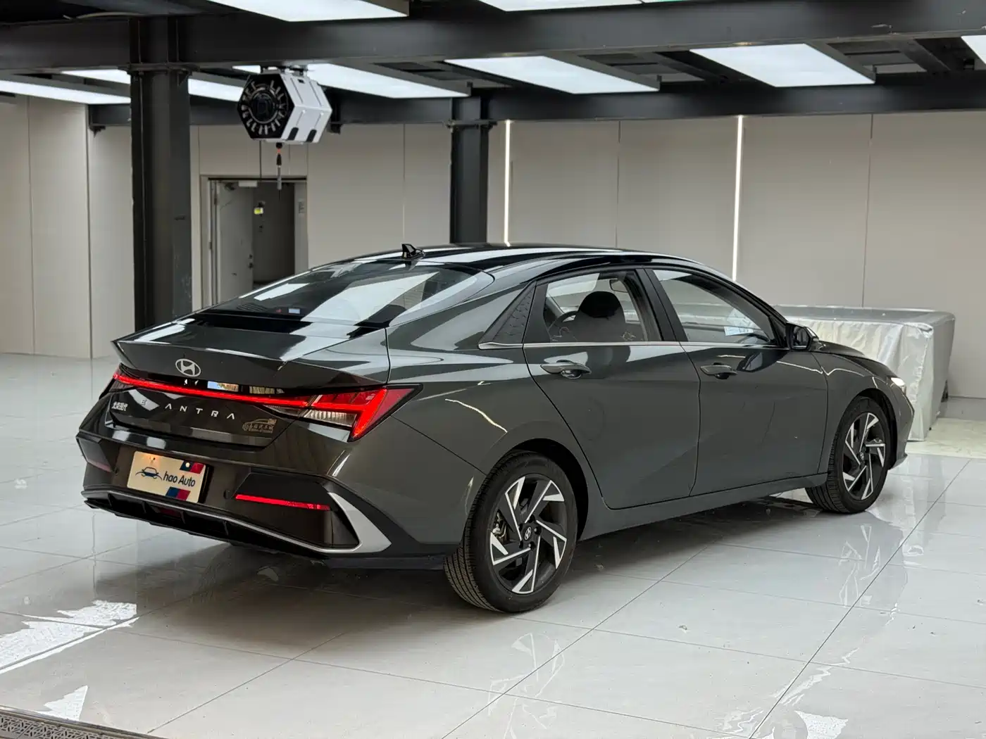 Hyundai Elantra 2023 1.5L CVT TOP Flagship Edition фото 6