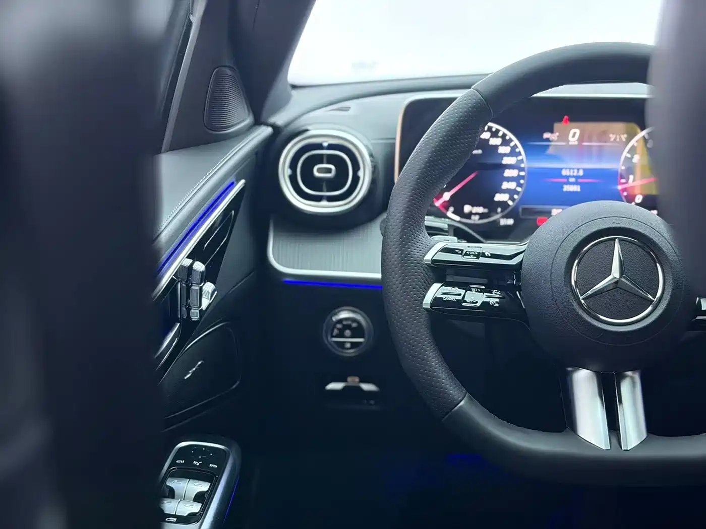 Mercedes-Benz C-Class 2023 C 260 L Sport фото 16