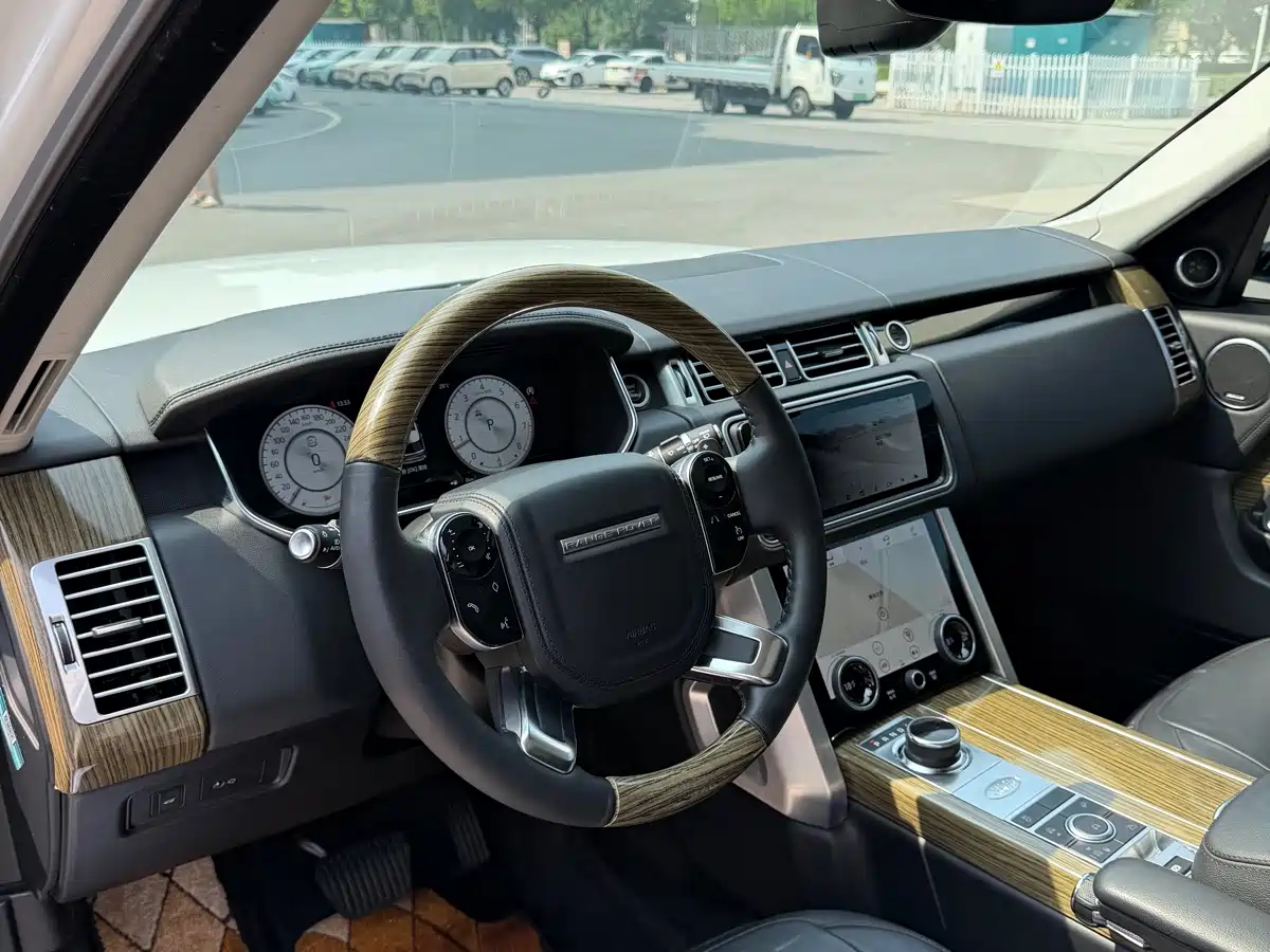 Фото 7 - Land Rover Range Rover