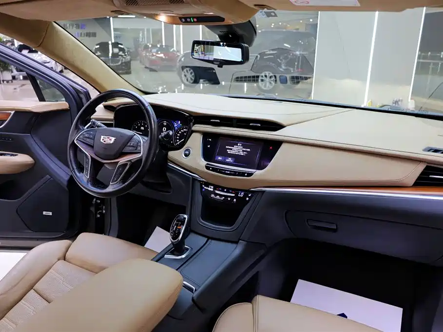 Cadillac XT5 2016 28T AWD Platinum Edition фото 19