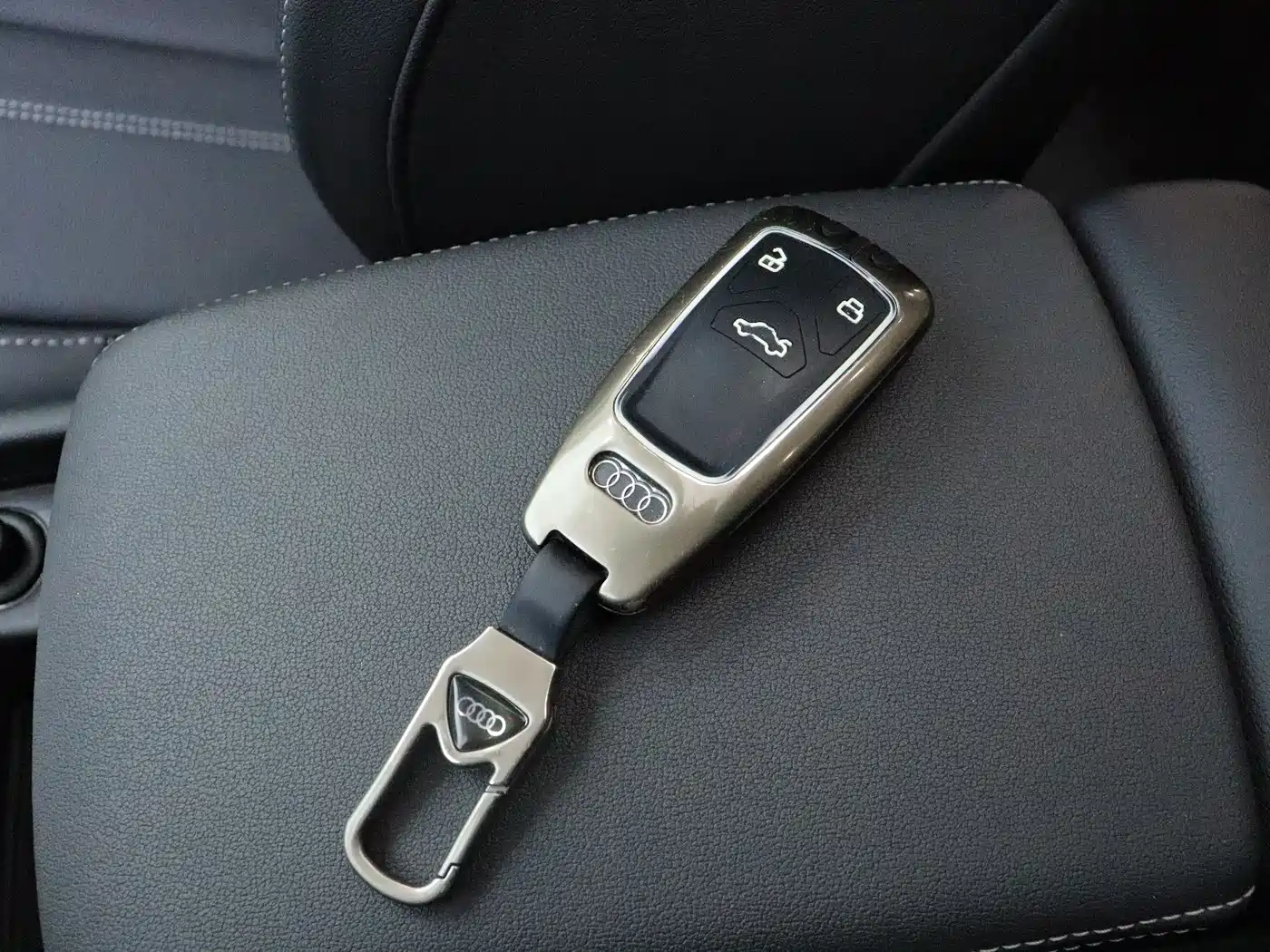 Audi A4L 2020 40 TFSI Fashion Dynamic Edition фото 9