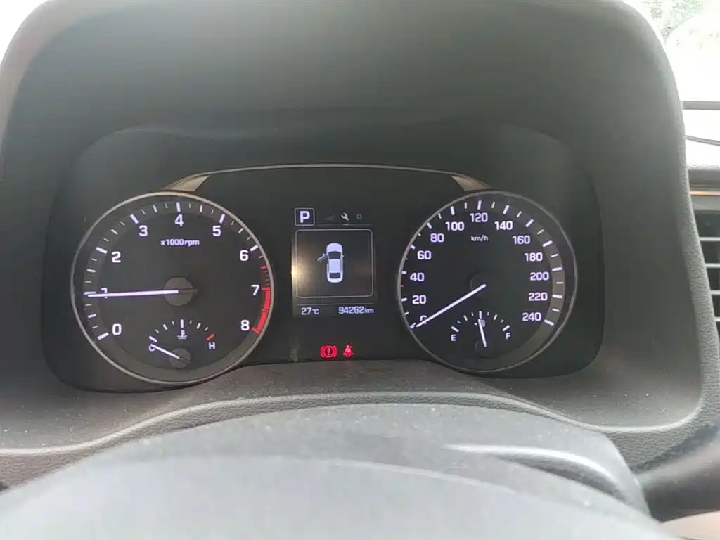 Hyundai Elantra 2016 Model 1.6L Automatic Smart Elite фото 12