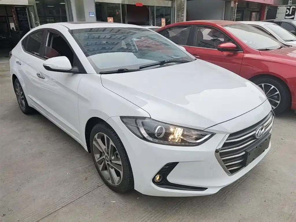 Hyundai Elantra 2016 Model 1.6L Automatic Smart Elite фото 4