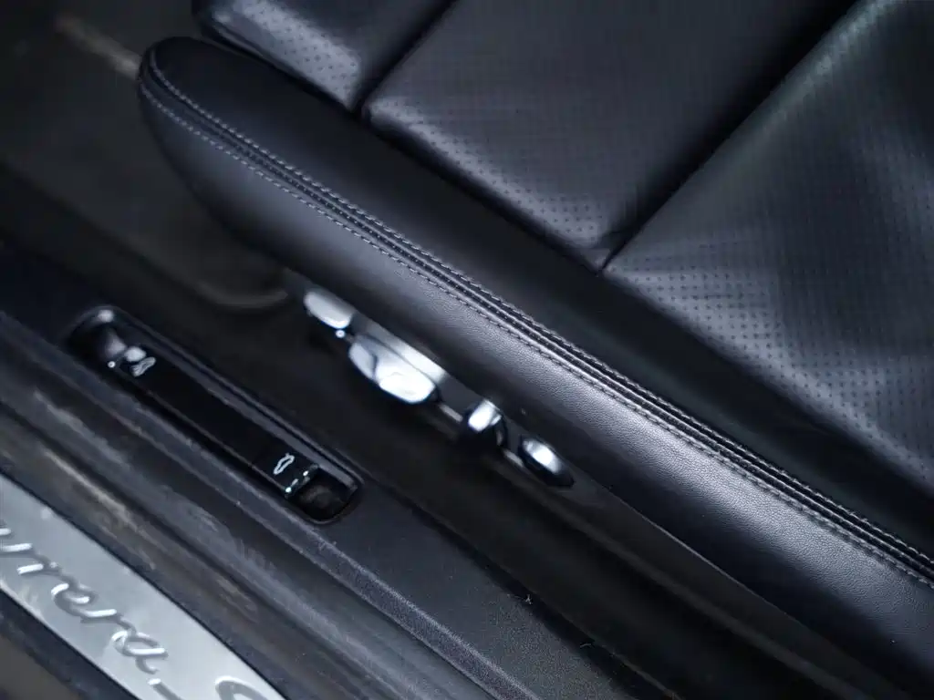 Porsche 911 2012 Carrera S 3.8L фото 29