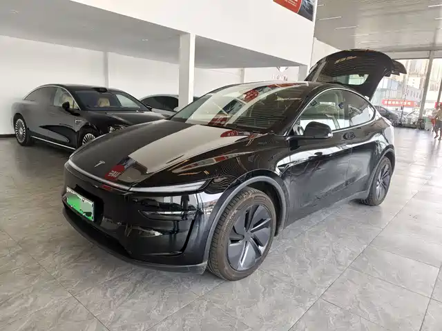 Tesla Model Y 2026