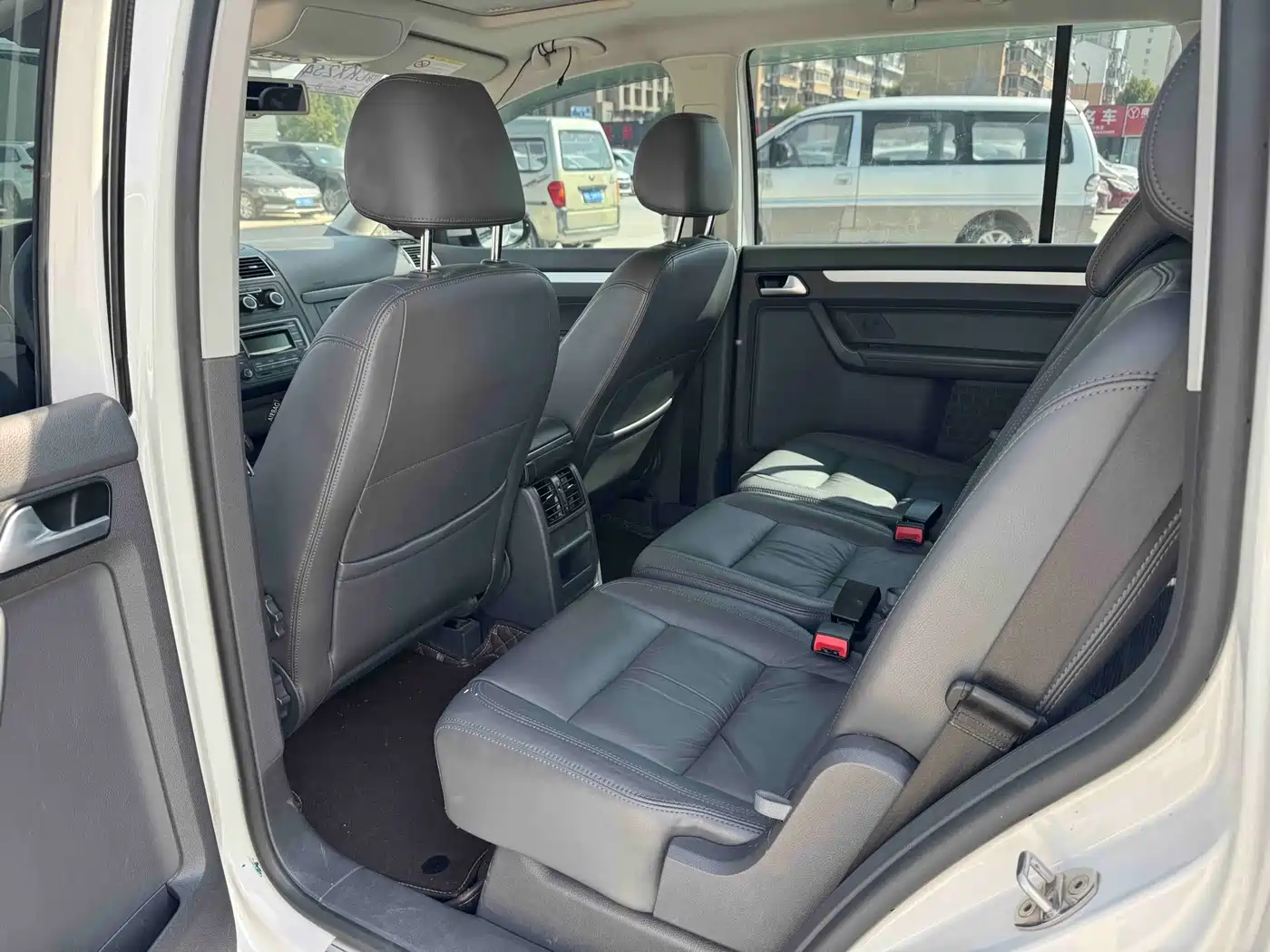 Volkswagen Touran 2015 2015 1.4T DSG Comfort Edition 5-seater