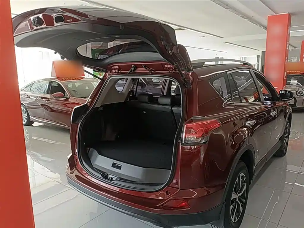 Toyota RAV4 Rongfang 2016 2.0L CVT 2WD Trend (China V) фото 19