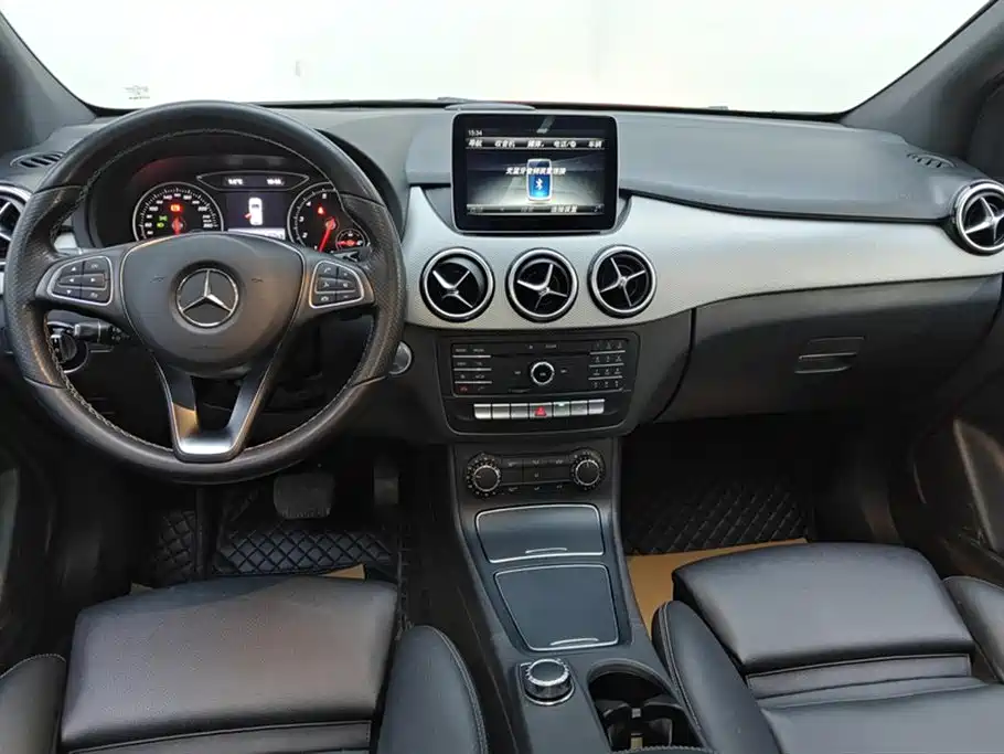 Mercedes-Benz B-Class 2017 B 200 Dynamic фото 12