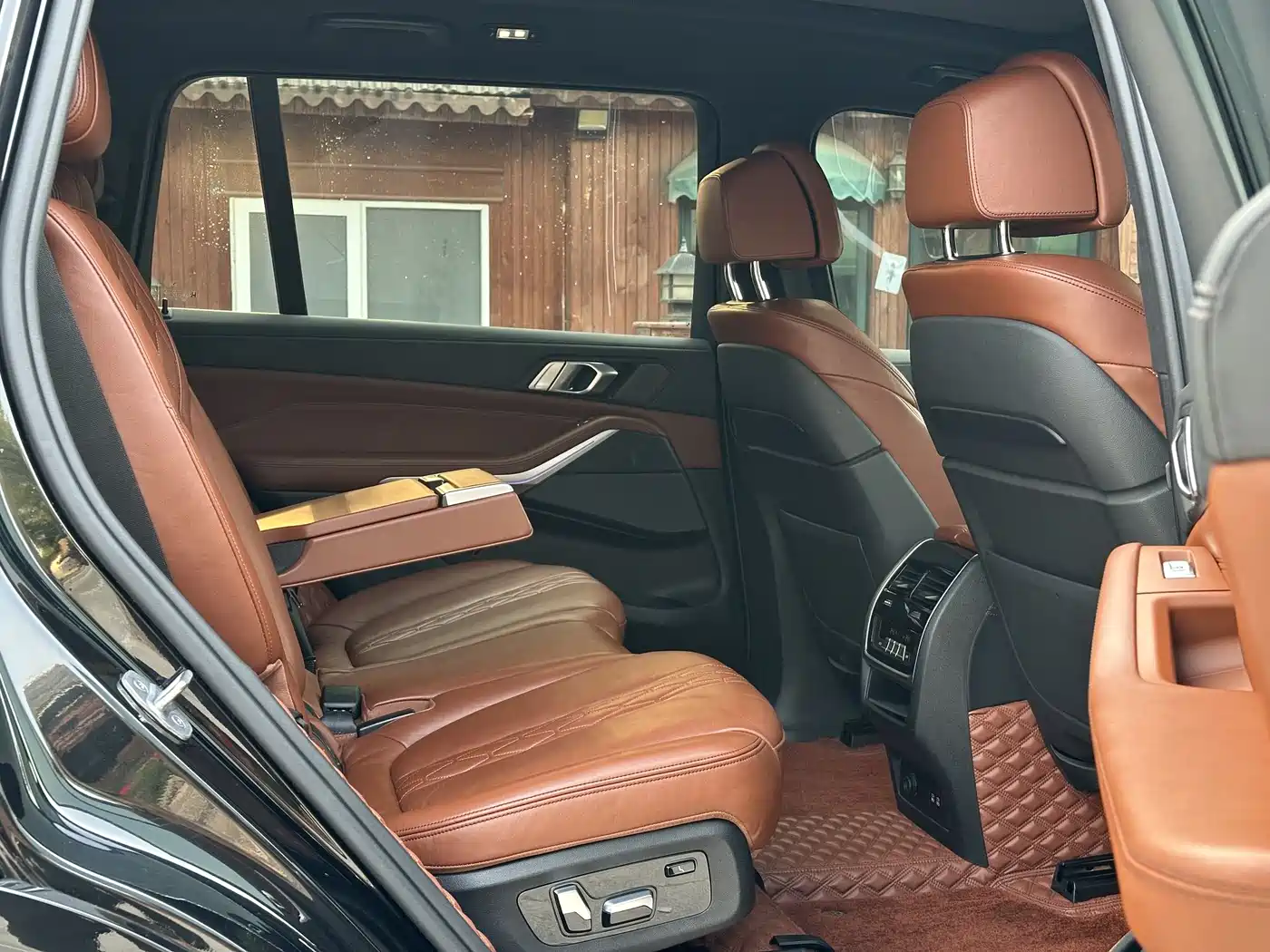 BMW X7 2019 xDrive40i Exclusive M Sport Package фото 30