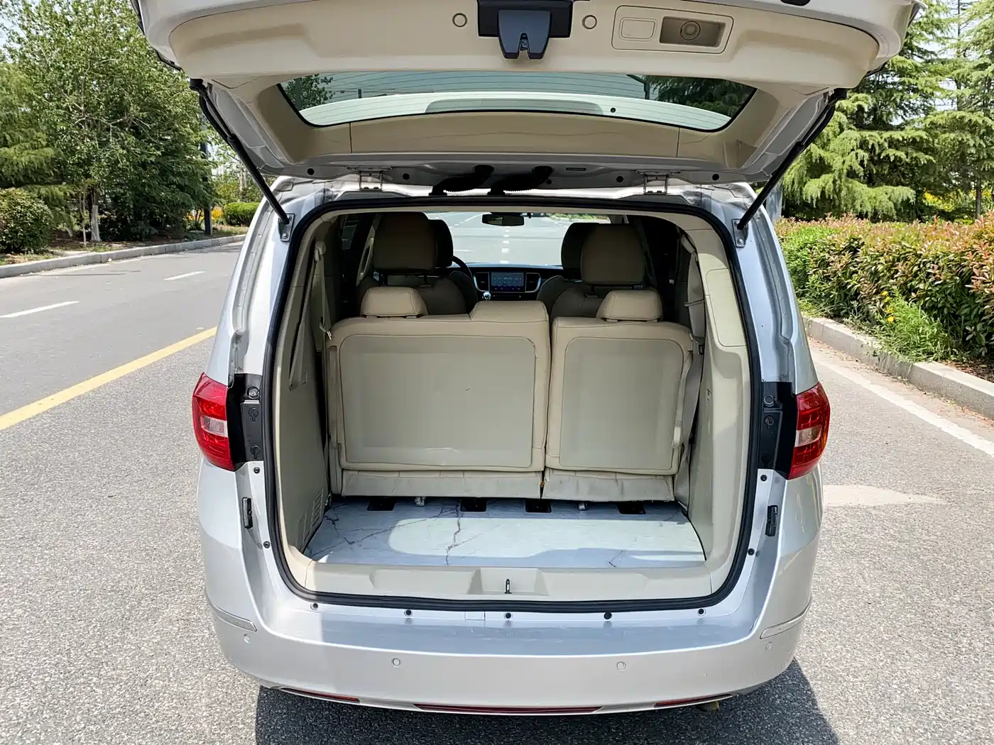 Buick GL8 2015 2.4L Luxury Business Exclusive Edition фото 21