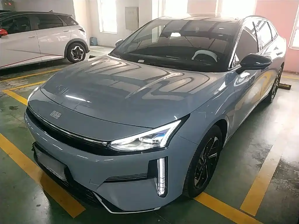 Geely Galaxy L6 2024 125km PLUS Soaring Dragon Edition