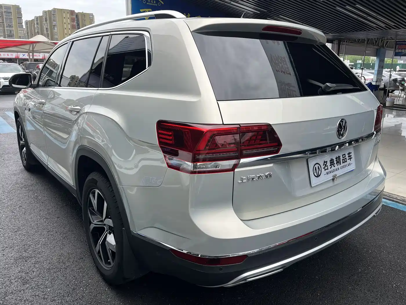 Volkswagen Teramont 2020 380TSI 4WD Luxury Edition China VI фото 19