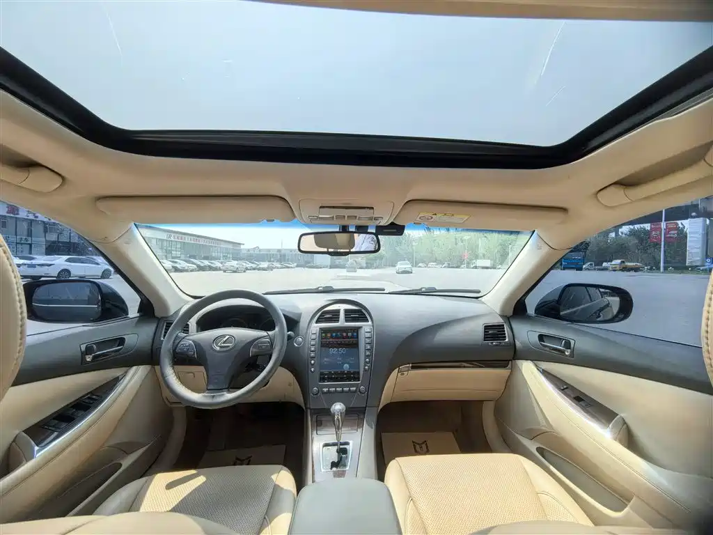 Lexus ES 2012 240 Special Limited Edition фото 5
