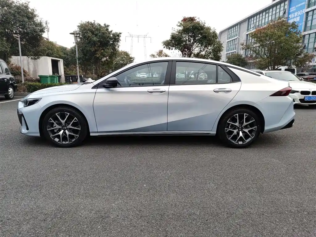 GAC Trumpchi Trumpchi Emkoo 2023 Shadow Leopard H Smart Hybrid фото 15
