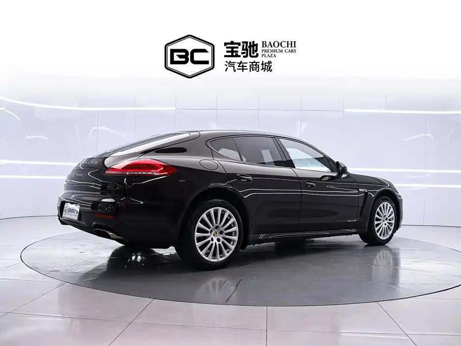 Porsche Panamera 2014 Panamera 3.0T фото 3