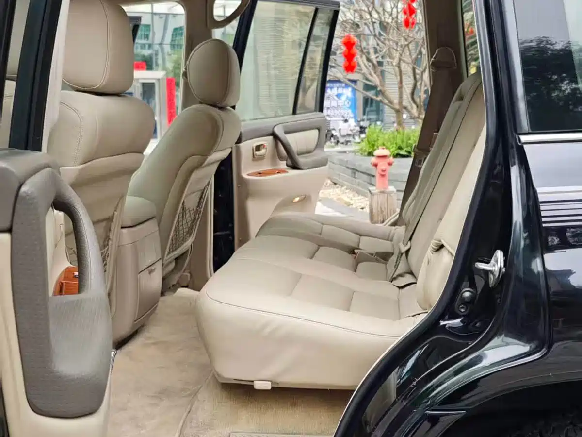 Toyota Land Cruiser фото 7