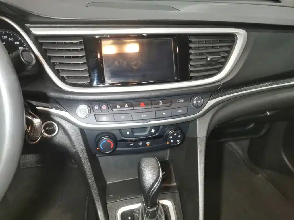Фото 13 - Buick Excelle