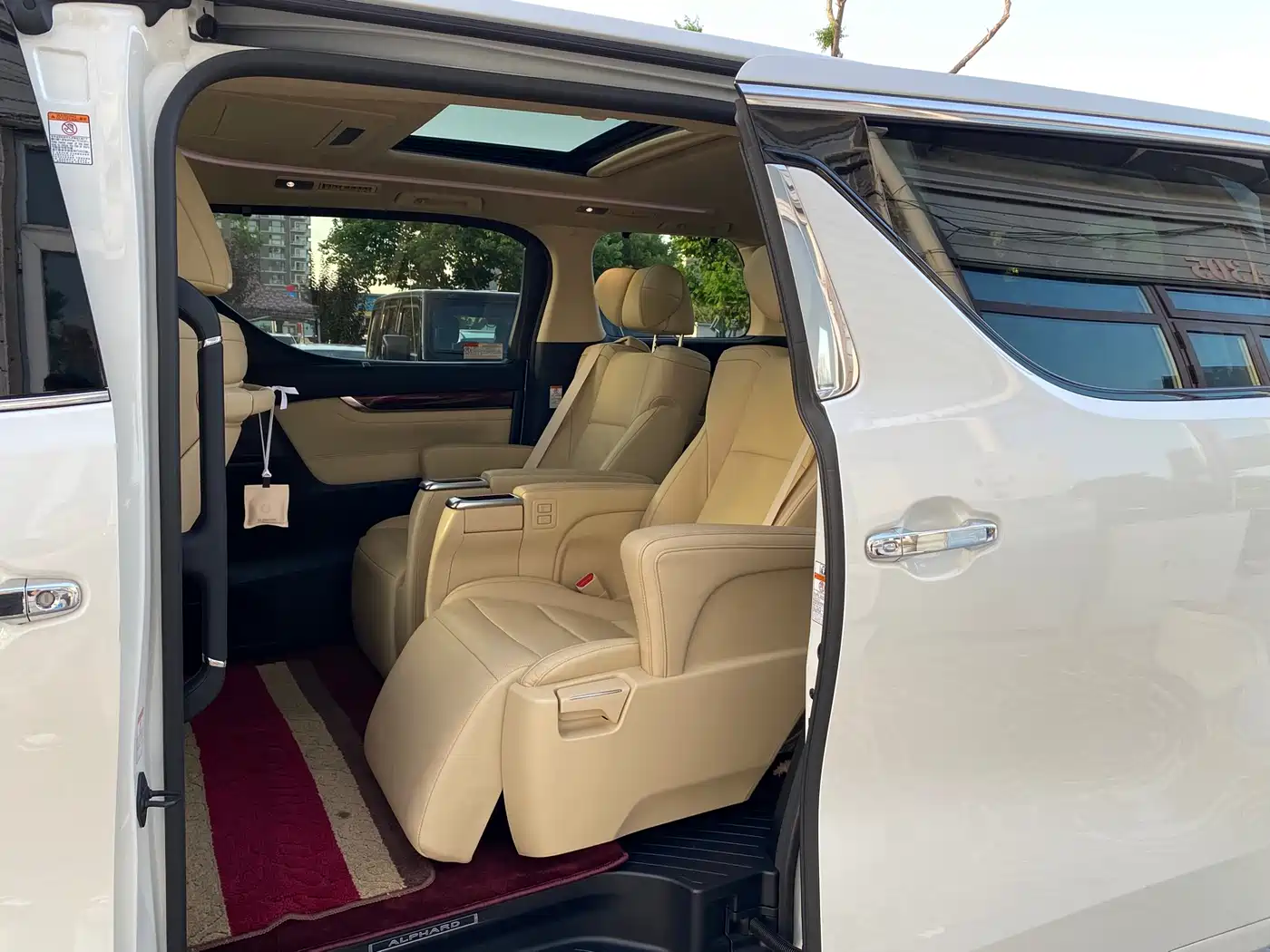 Toyota Alphard 2015 3.5L Luxury Edition фото 6