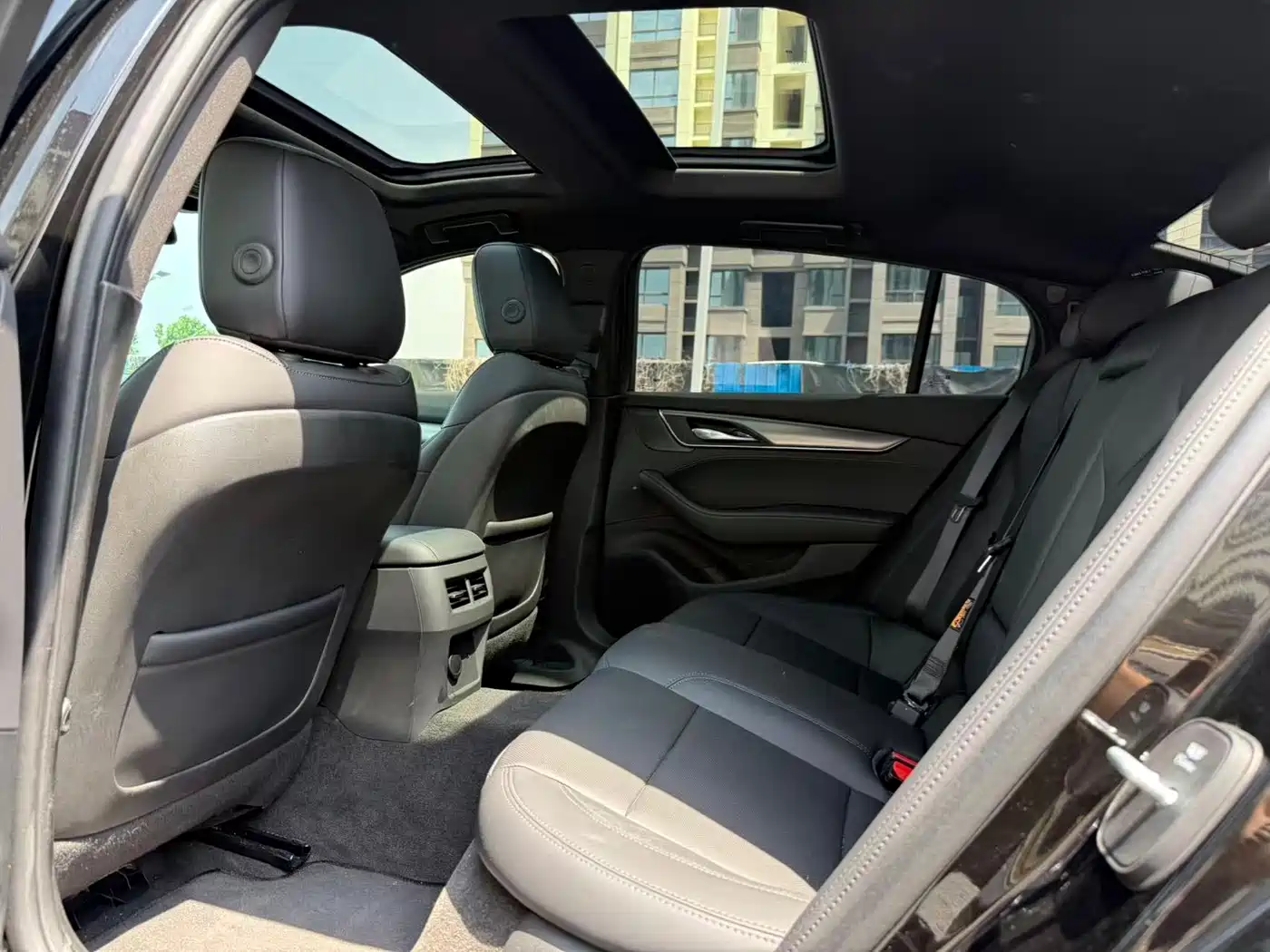 Cadillac CT5 2025 Model 28T Urban Sport Edition фото 7