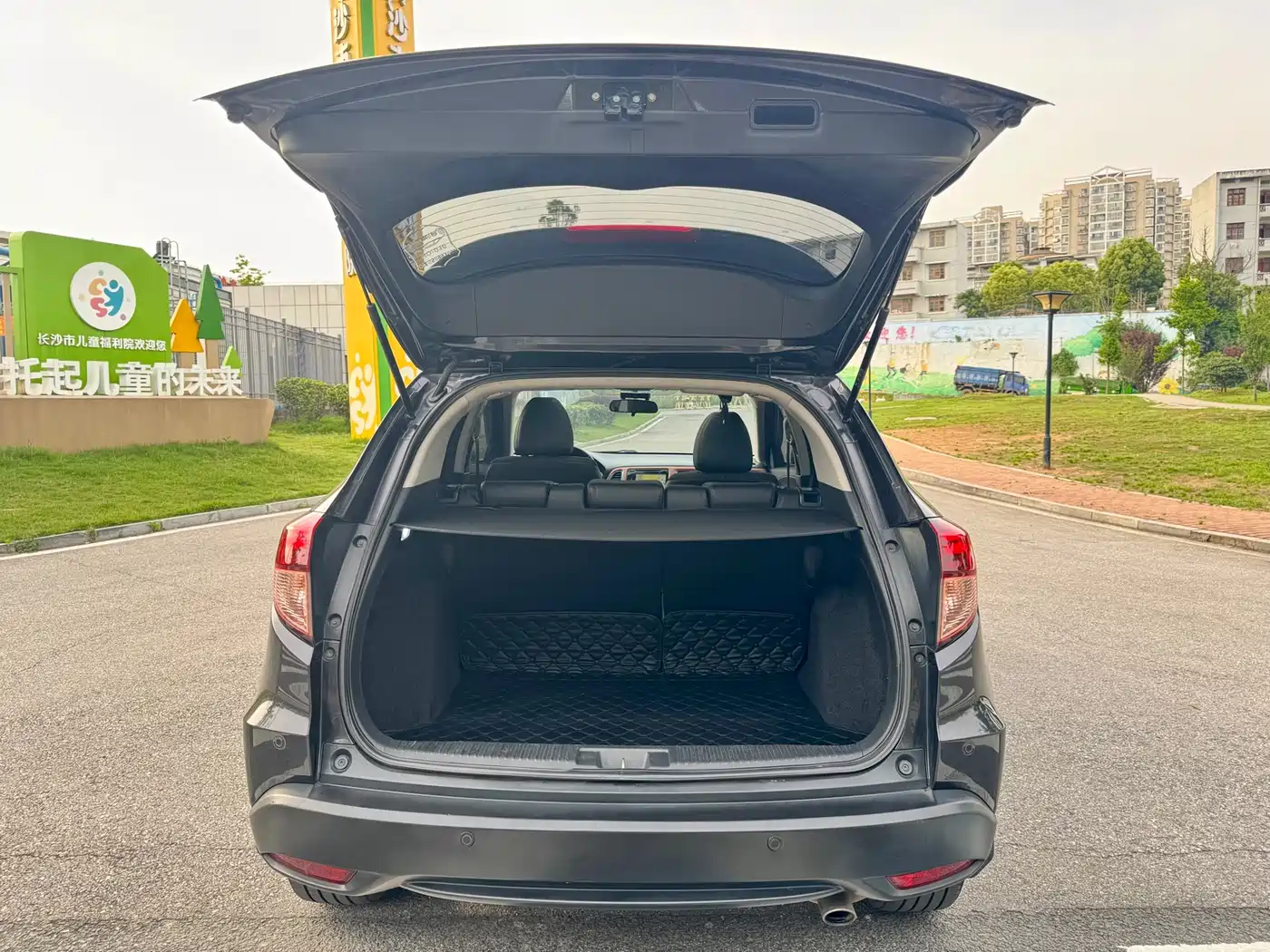 Honda Vezel 2015 2015 1.8L CVT FWD Luxury