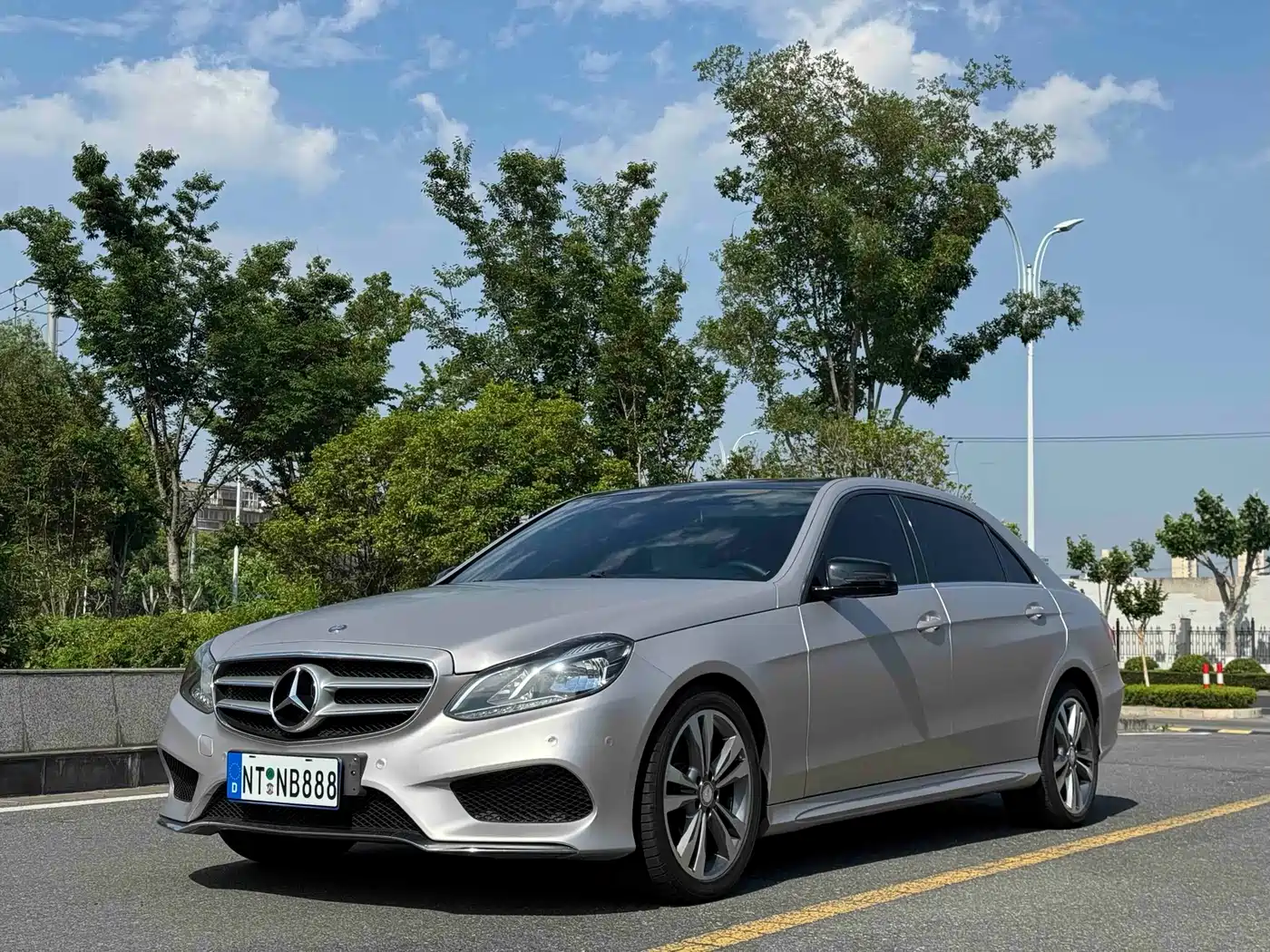 Mercedes-Benz E-Class 2014 Facelift E 260 L Sport