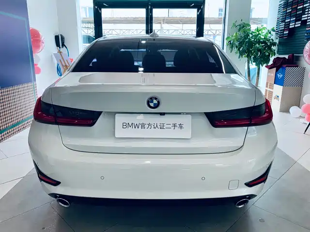 BMW 3 Series 2020 320i Sport Package — фото 4