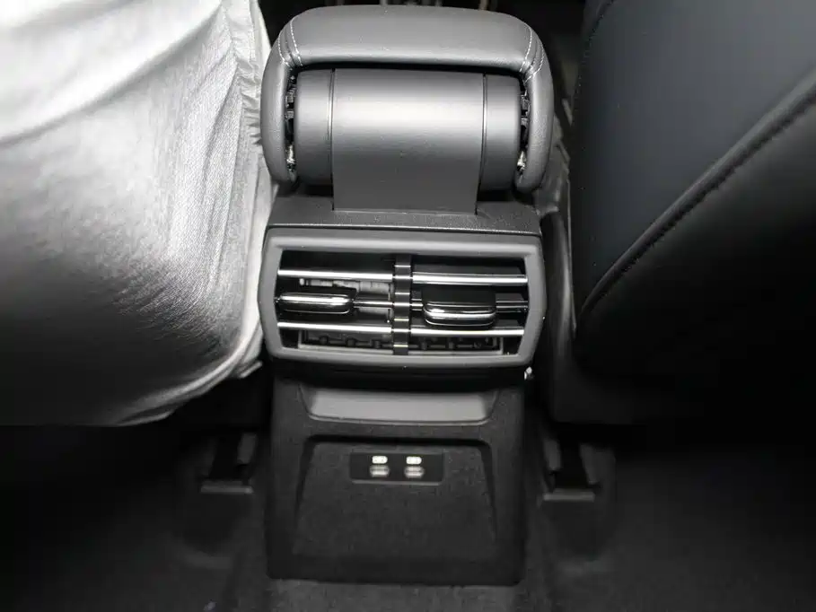 Audi A3 2026 2025 Facelift Sportback 35TFSI Flying Spur Premium
