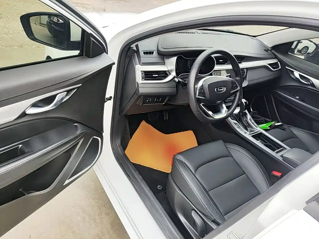Фото 12 - Geely Emgrand