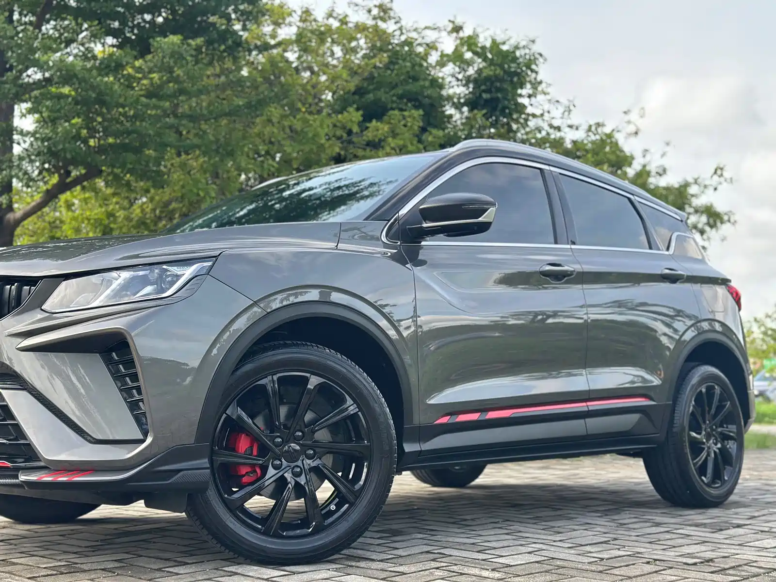 Фото 6 - Geely Coolray