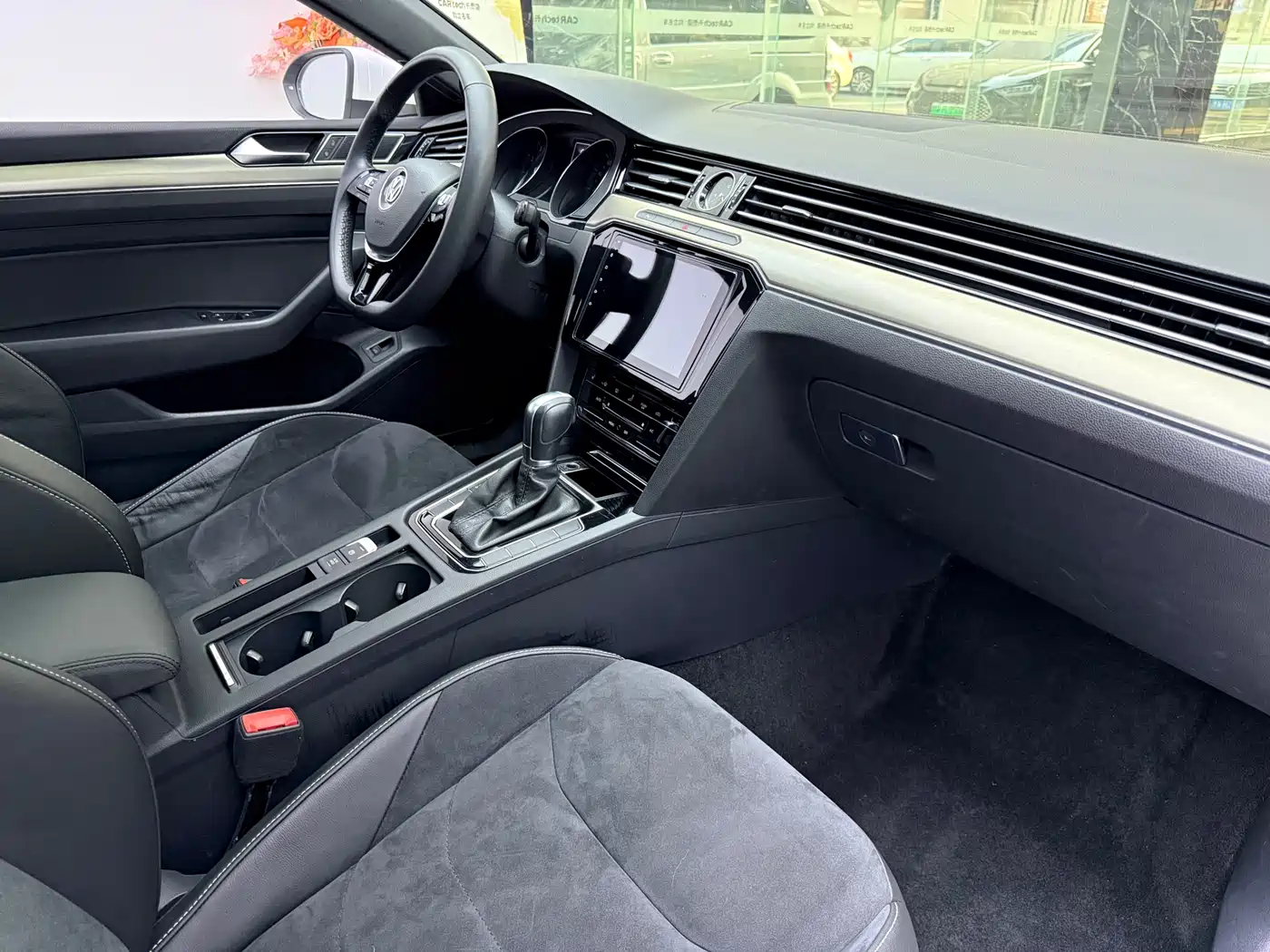 Volkswagen FAW-Volkswagen CC 2020 330TSI Elegance Version China VI фото 15