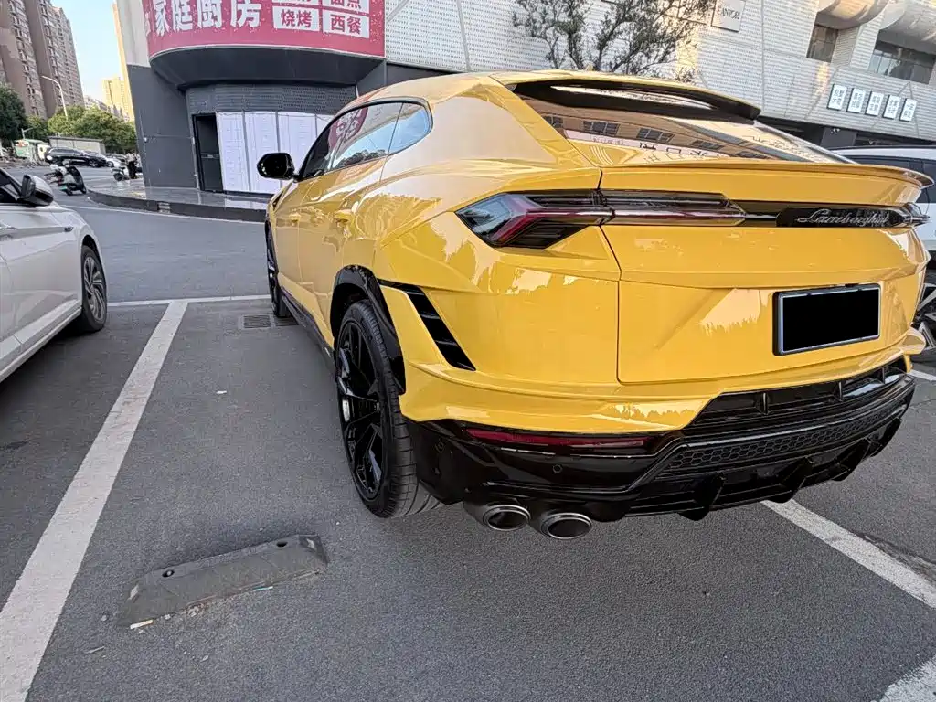 Lamborghini Urus 2023 4.0T V8 S фото 5