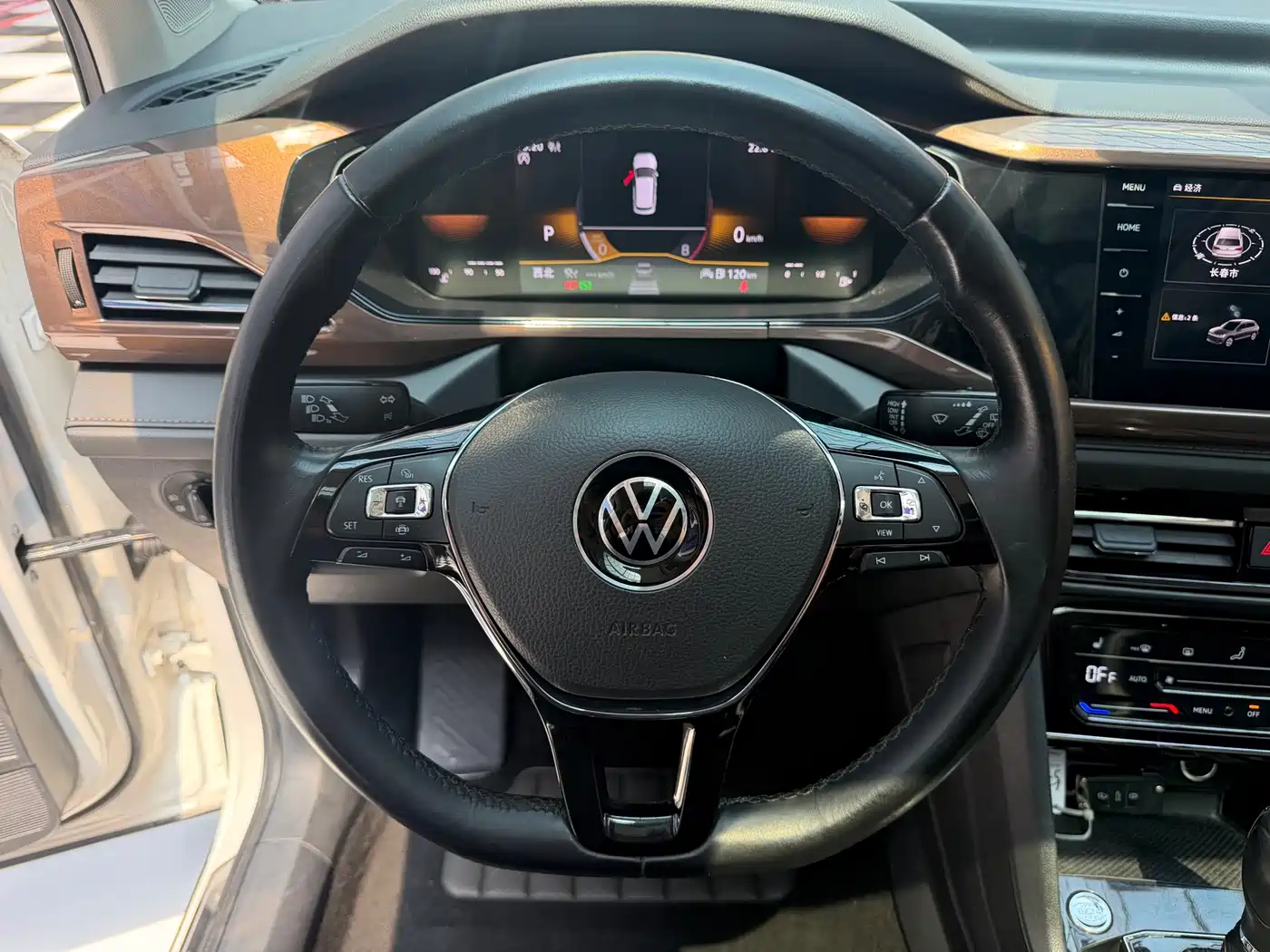 Volkswagen Tharu, миниатюра 12