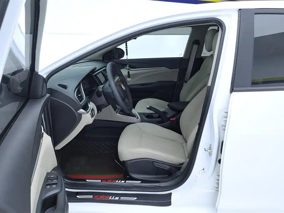 Buick Excelle 2021 Exemplar 1.5L Auto Elite фото 9