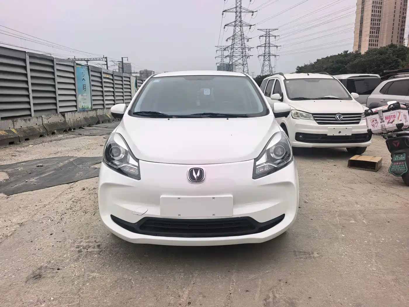 صورة 2 - Changan Benben E-Star