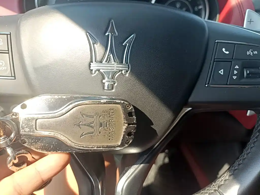 Photo 9 - Maserati Levante