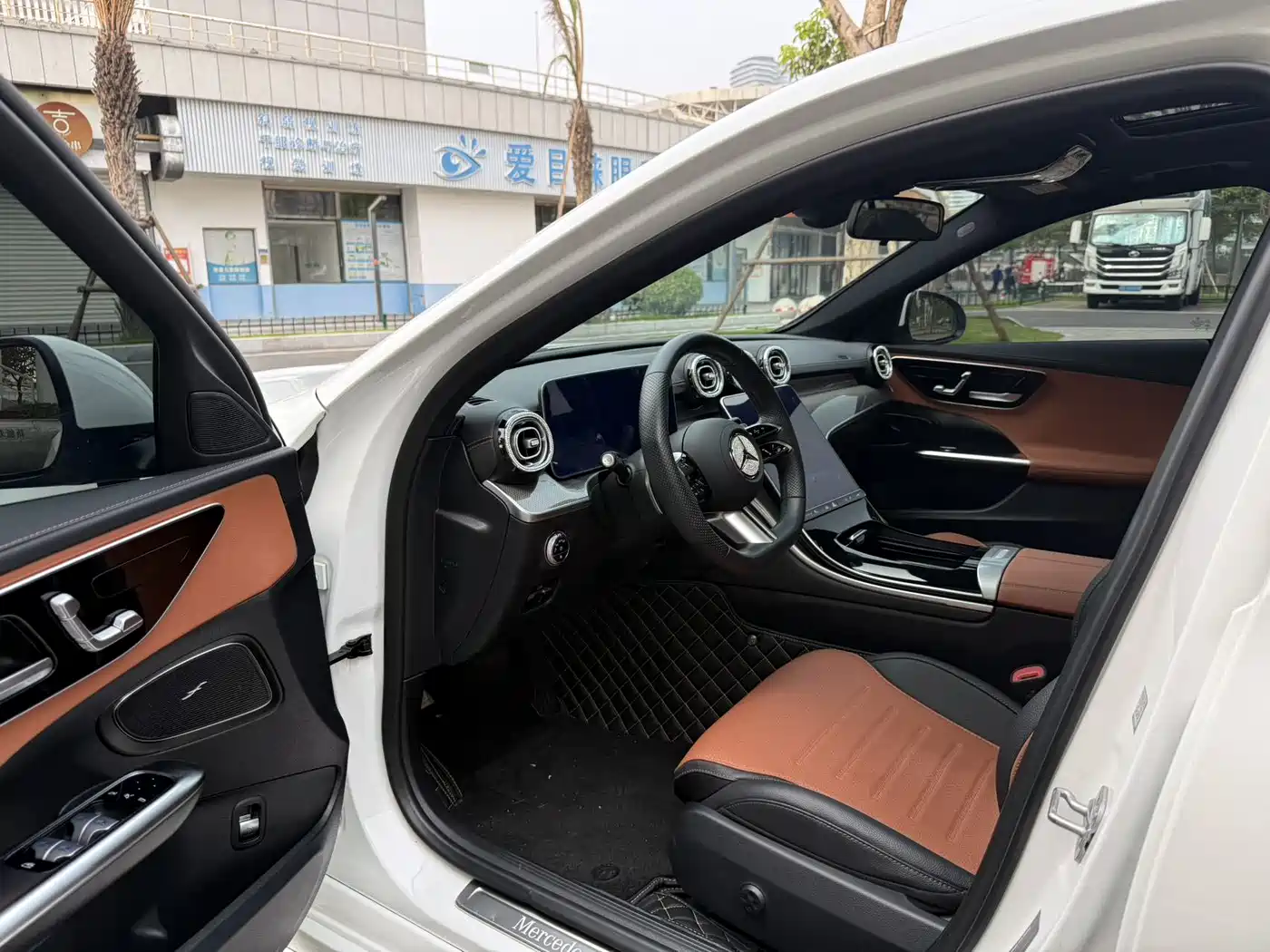 Mercedes-Benz C-Class 2024 C 260 L Sport фото 7