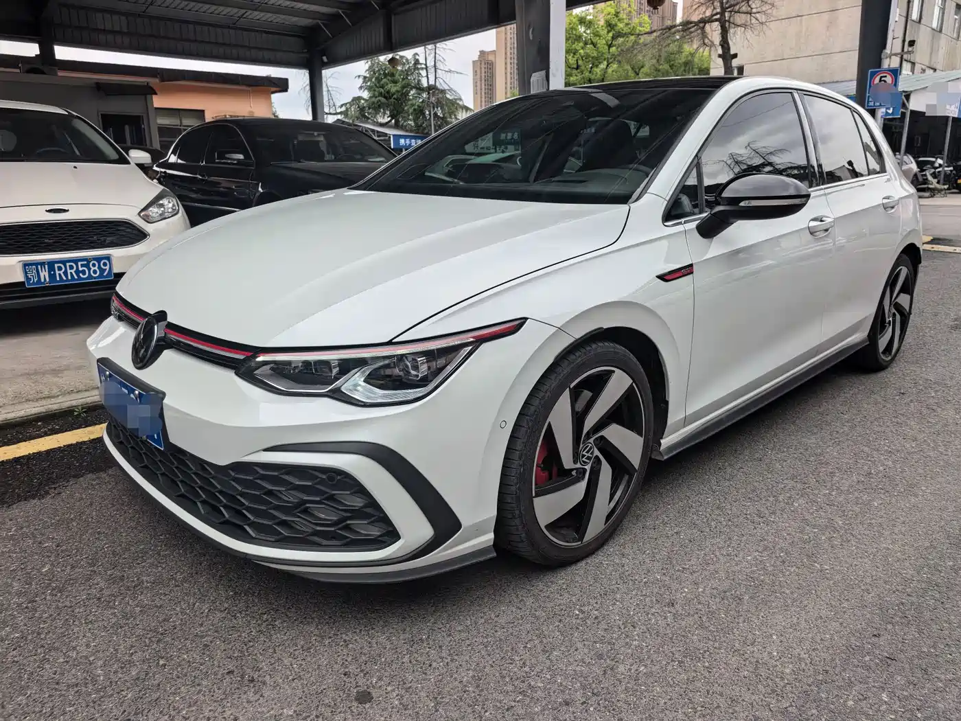 Volkswagen Golf GTI 2021 380TSI DSG GTI фото 3