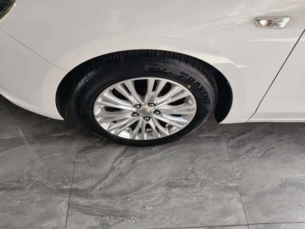 Buick Excelle 2015 15N Automatic Elite фото 22