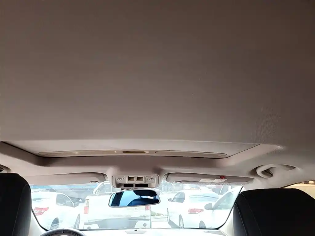 Chevrolet Cruze 2016 1.5L Automatic Fashion Sunroof Edition фото 18