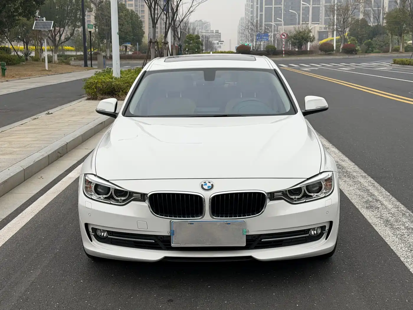 BMW 3 Series 2015 320Li Fashion фото 2