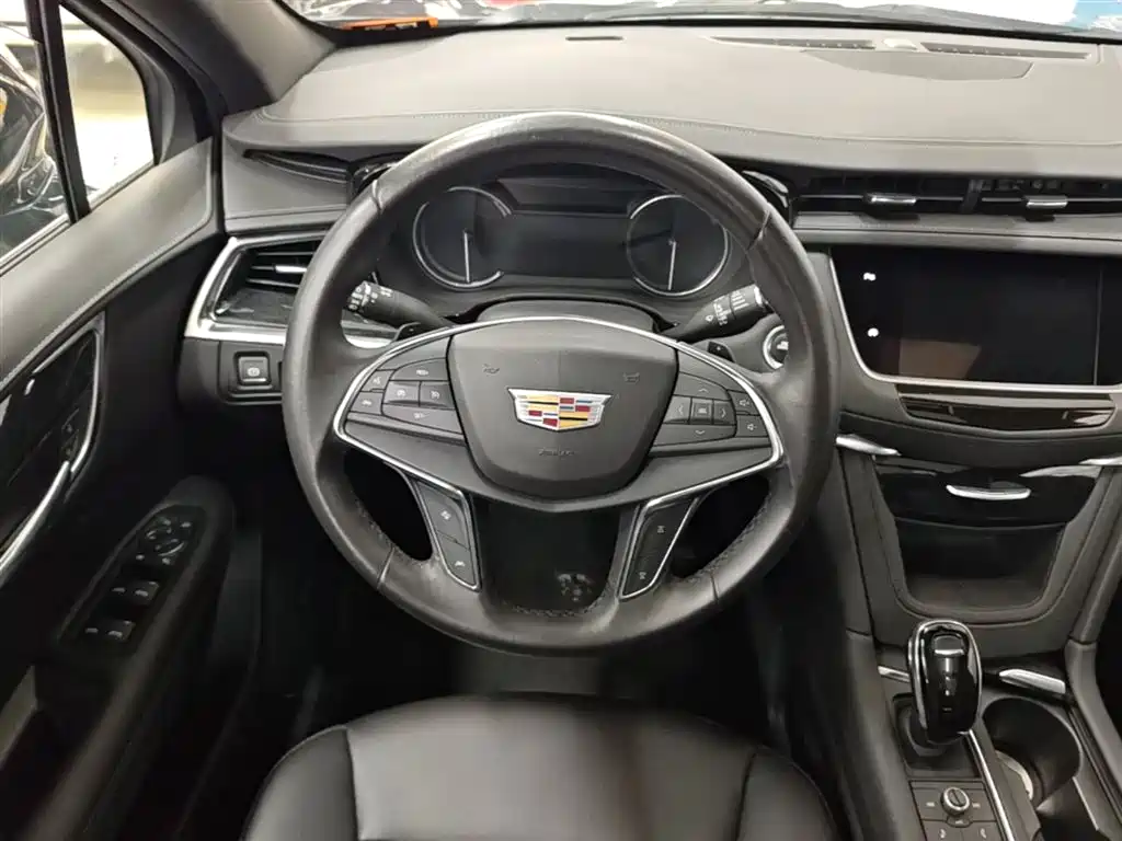 Cadillac XT5 2022 2.0T 2WD Luxury фото 11