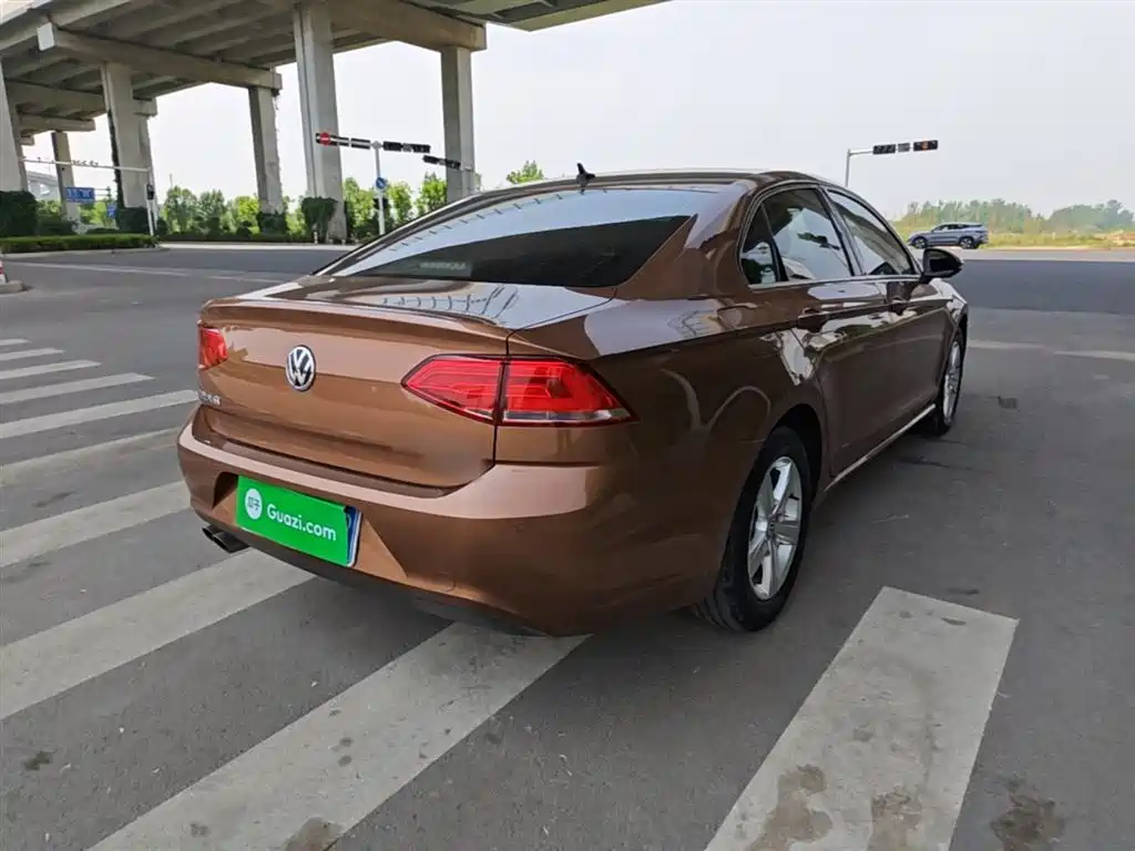Volkswagen Lamando 2017 230TSI DSG Trend Edition фото 7