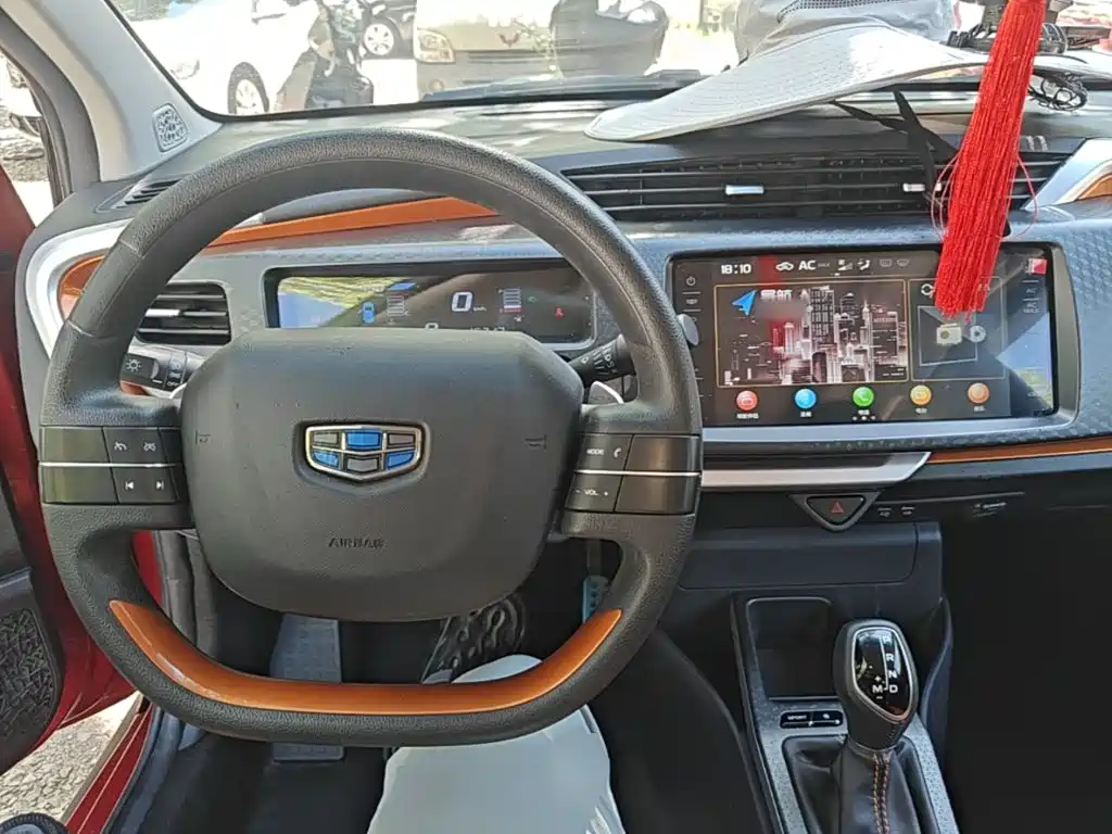 Geely Yuanjing X1 2019 2017 1.3L Auto Player Edition