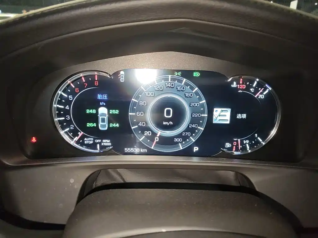 Фото 12 - Cadillac CT6