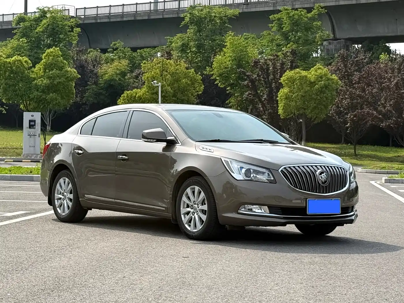 Buick LaCrosse 2013 2.4L SIDI Leading Comfort фото 3
