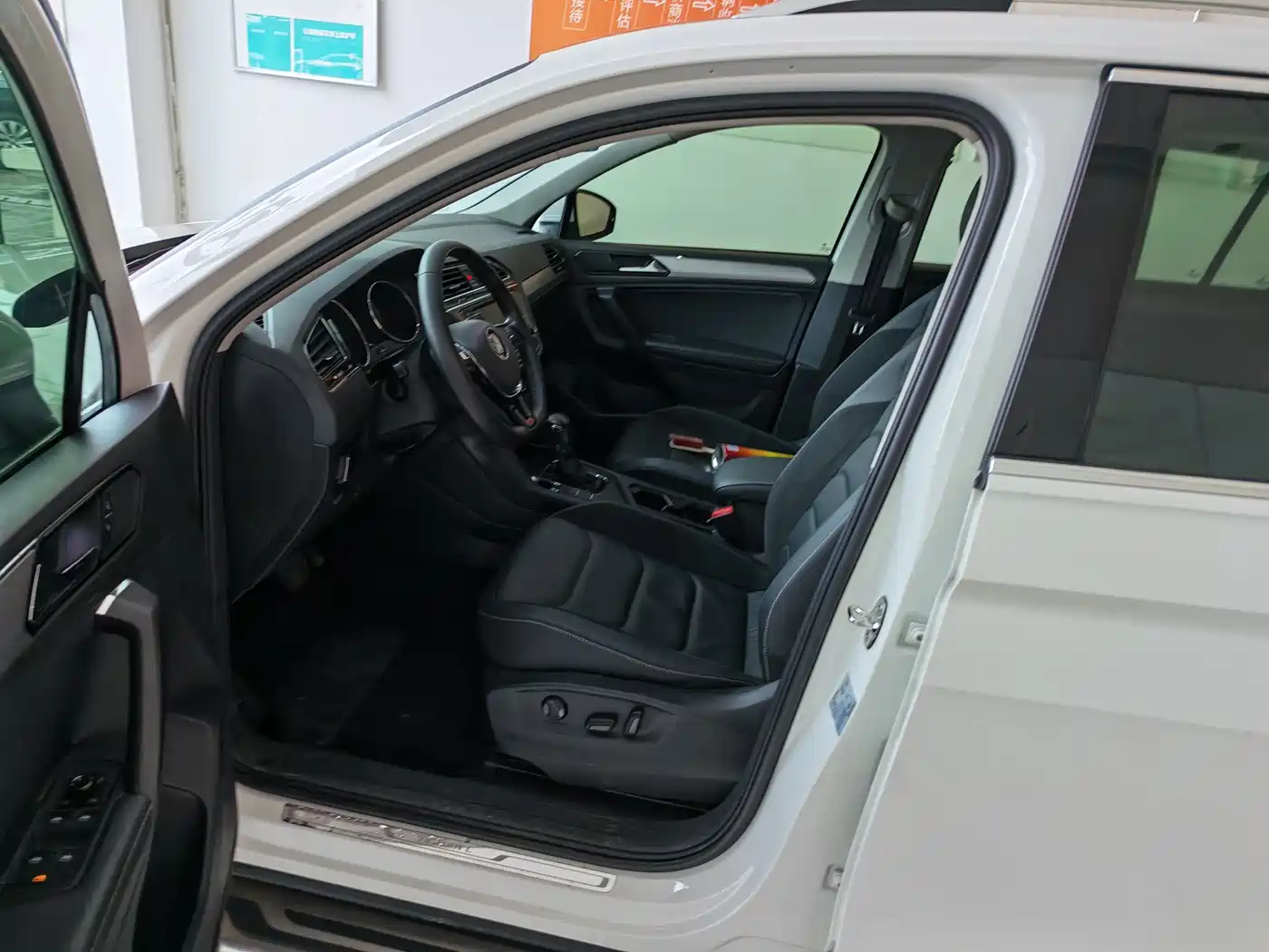 Volkswagen Tiguan L 2018 330TSI Automatic 2WD Luxury Edition фото 4