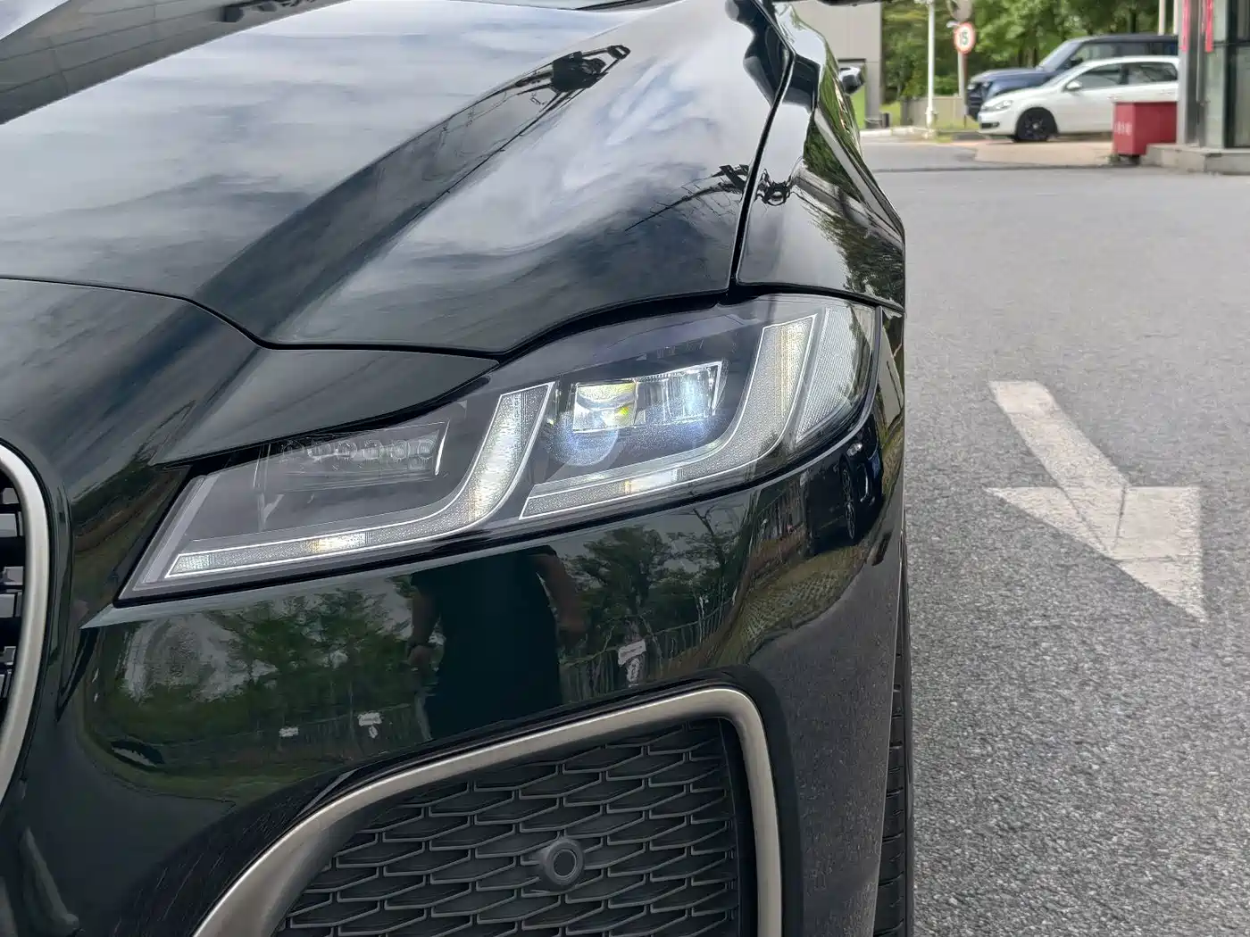 Jaguar XFL 2025 2025 2.0T P250 FWD Luxury Edition