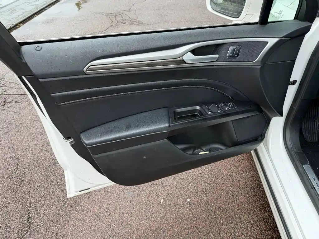 Фото 6 - Ford Mondeo