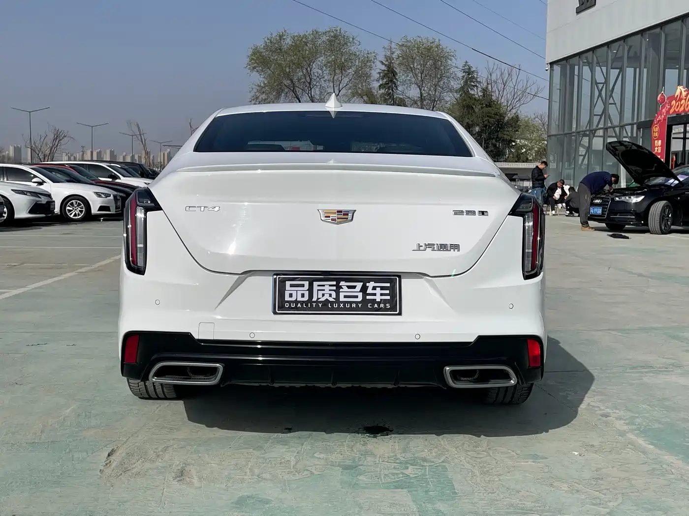 CADILLAC CT4